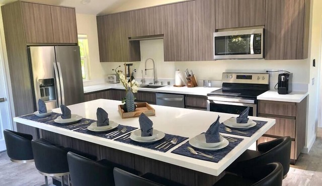 Gorgeous, Modern Guest House Near Rancho Santa Fe