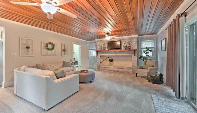 Gorgeous North Carolina Retreat w/Fire Pit!