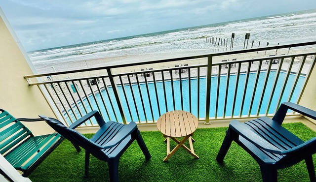 Gorgeous Oceanfront Coastal Bliss 1 BR Apartment with Private Balcony & Pool