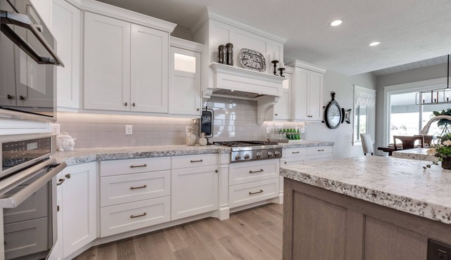 Gorgeous, pet friendly home with large kitchen and huge yard