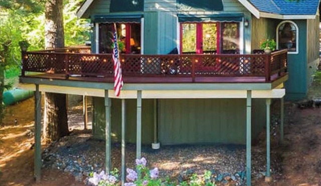 Gorgeous & Private 5 Bedroom Retreat in Sierra Park- near Dodge Ridge &Pinecrest