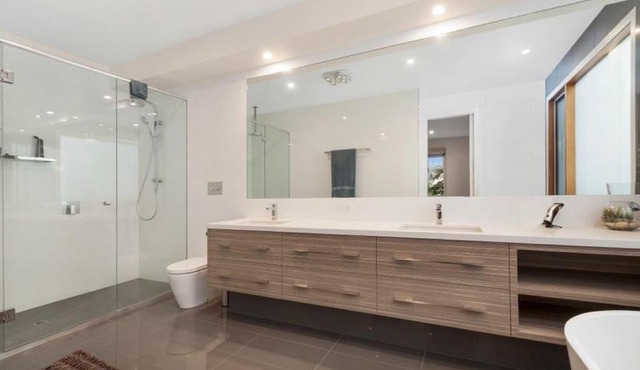 Gorgeous Private Home with 4 BD and Private POOL