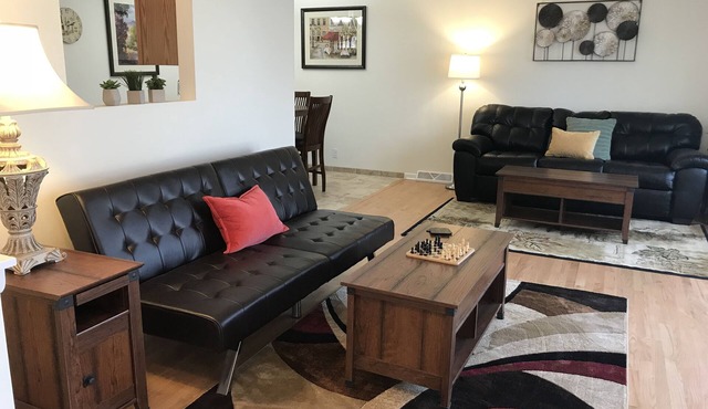 Gorgeous! Professionally Cleaned, Self Check In - Sleeps 12