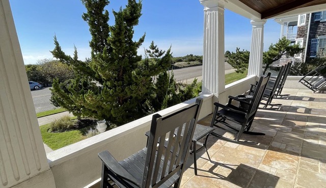 GORGEOUS PROPERTY IN QUIET NEIGHBORHOOD