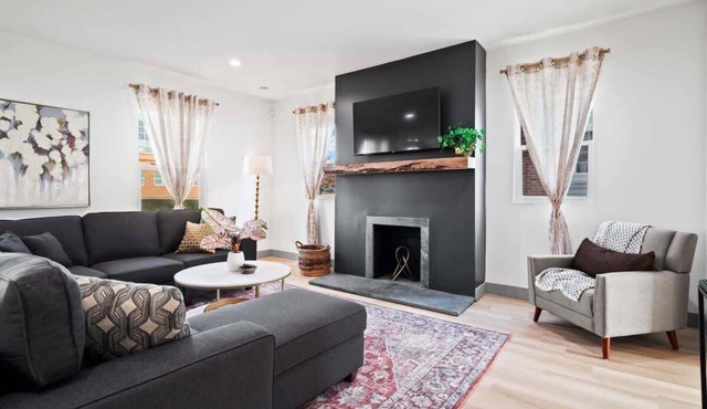 Gorgeous Remodel|Game Room|Sleeps 8