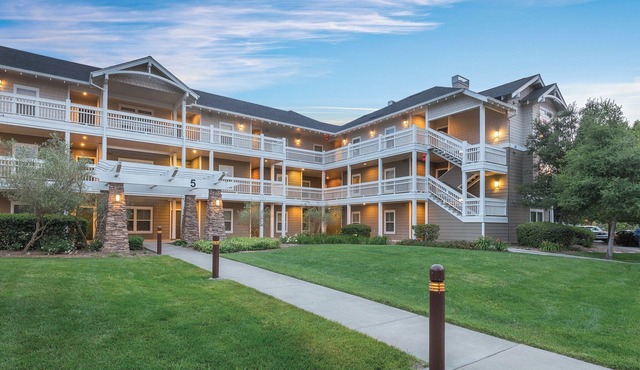 Gorgeous Resort in California Wine Country, Windsor!