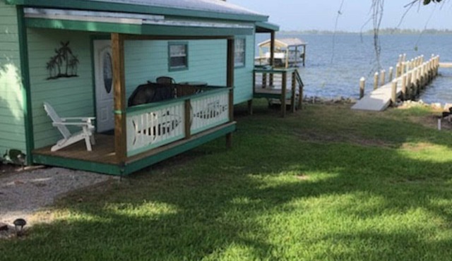 Gorgeous Riverfront Fishing Cottage in Sebastian, FL - Summer 2026 Specials