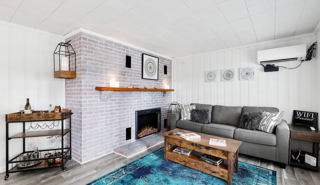 Gorgeous riverside guest house with firepit, patio - great location