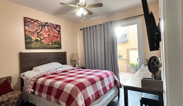 Gorgeous room with separate entrance door and private bath