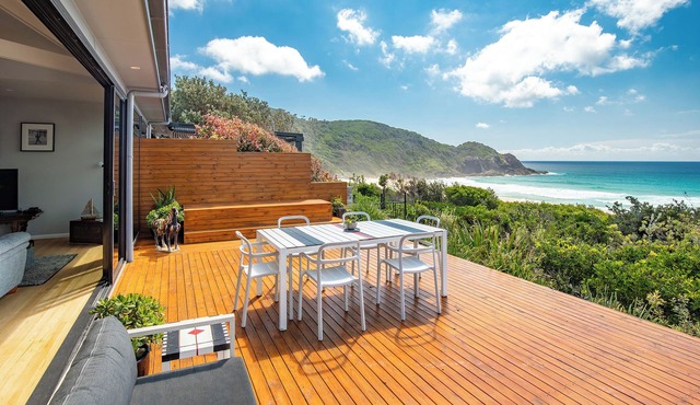 Gorgeous Rosie's@Boomerang (formerly Tambac) . 3 mins from the Beach!