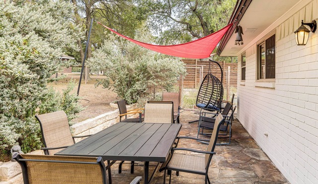 Gorgeous San Marco Home w/Patio & Grill!