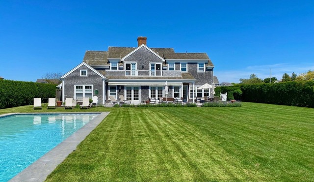 Gorgeous Sconset home. Huge pool, and car rental option!