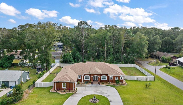 Gorgeous single family home - Pet friendly - Near the Villages