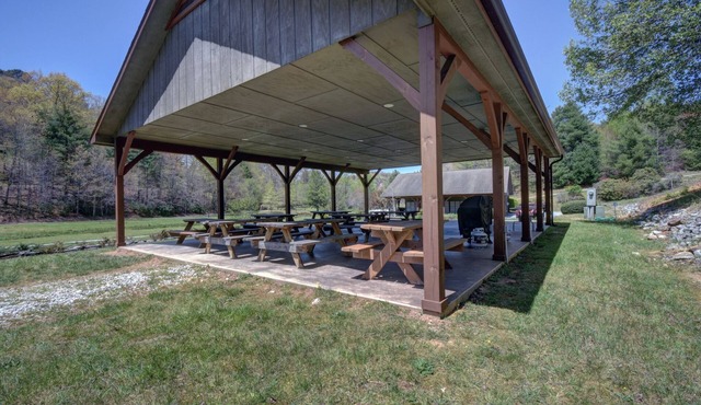 Gorgeous Sky Valley Mtn Retreat! Golf-Swim-Hike!