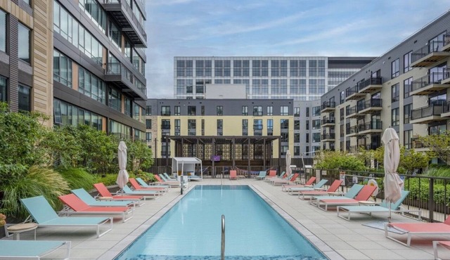 Gorgeous Somerville 1BR w/Gym & W/D, nr Assembly T, by Blueground