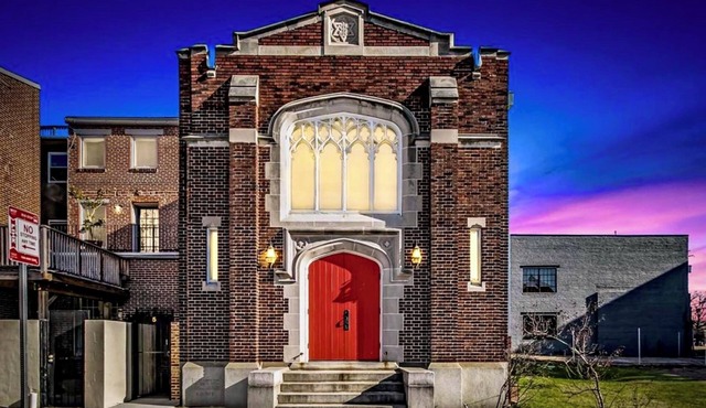 Gorgeous Studio Apt. In Historic Chapel w/Parking