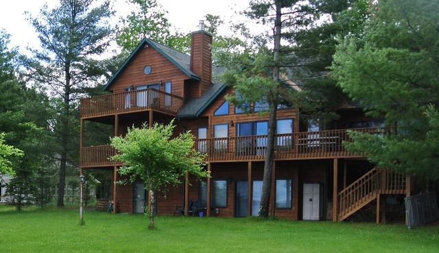 Gorgeous Sunset View & Sandy Beach on Shell Lake with Game Room!