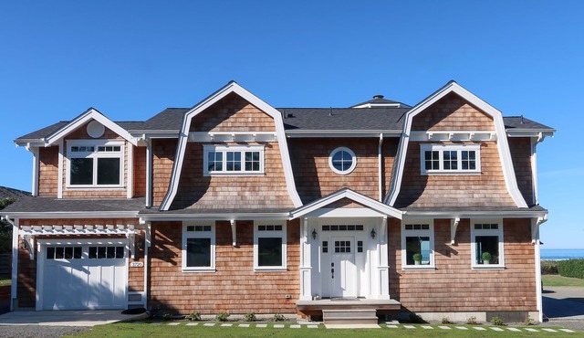 Gorgeous Sunsets Await at ~Cannon Beach Bliss~ Luxury Vacation Home