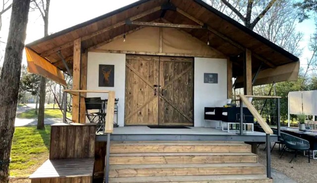 Gorgeous Texas Glamping Retreat on Lake Bastrop