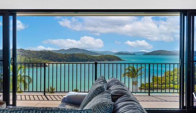 Gorgeous three-bedroom, two-bathroom home boasting uninterrupted sea views.