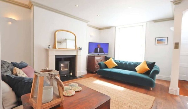 Gorgeous three bedroom townhouse in Clifton
