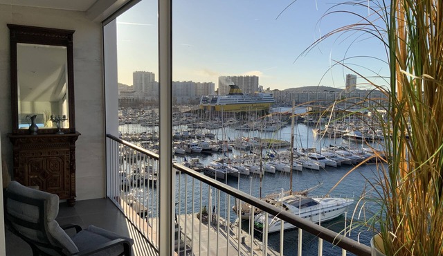 Gorgeous! Toulon Facing Sea-Port