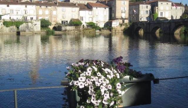 Gorgeous Townhouse with swimming pool.