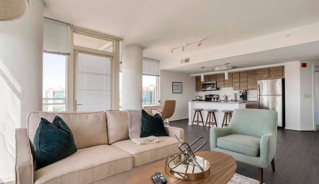 Gorgeous Tysons Corner 2BR w/Pool & Fire Pit, nr Mall, by Blueground