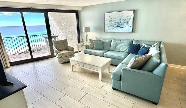 Gorgeous Unit with Stunning Beach Views! Golf Cart Included! 4111 BS1