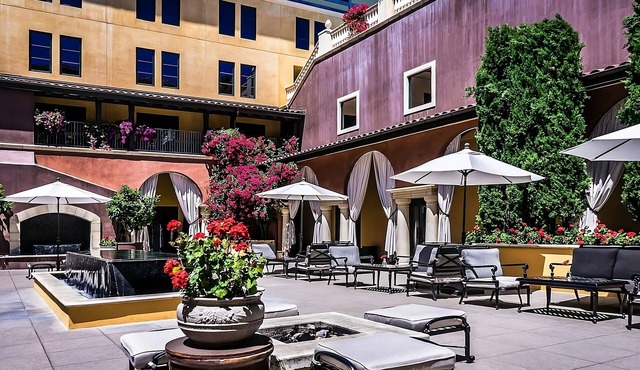 Gorgeous Unit! Within Walking Distance of Winchester Mystery House! Pool, Spa