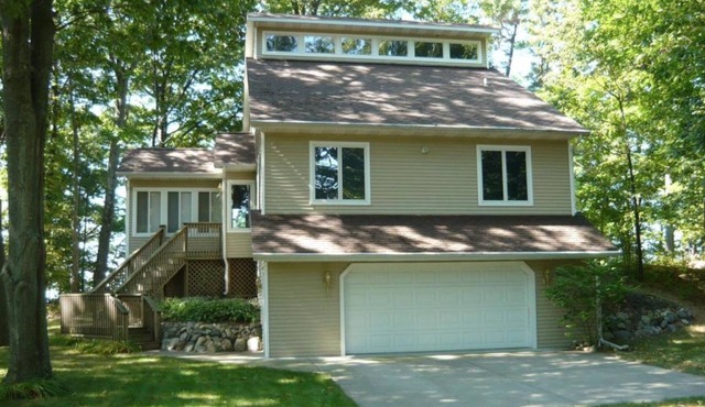 Gorgeous Updated Lake Michigan Lakefront Home On Private Beach!