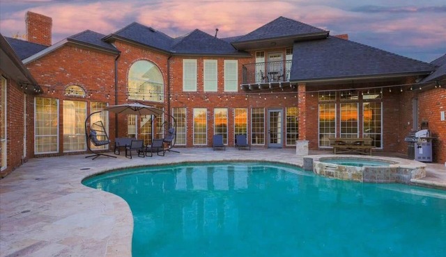 Gorgeous Vacation Home w/Private Pool