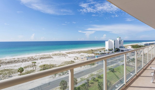 Gorgeous Views of the gulf from the balcony!
