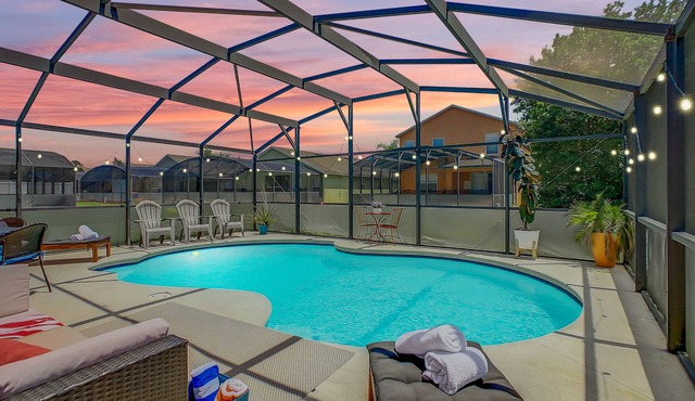 Gorgeous VILLA near Disney, Private Heated South Pool