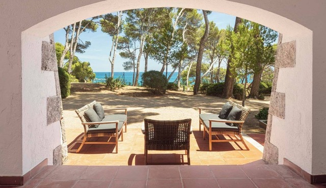 Gorgeous Water front Villa near Platja d'Aro