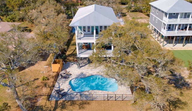 Gorgeous Waterfront House On The Sound | New Pool | Large Dock & Boat Lift | Covered Parking