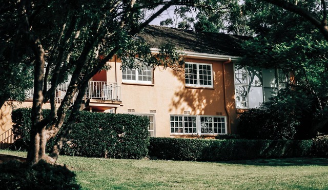 Gorgeous Yellow Garden Villa, Beautiful Family Home Surrounded by Gardens