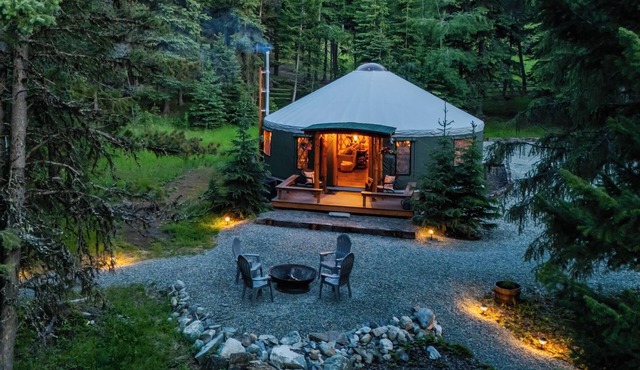 Gorgeous Yurt in Mountains Near Glacier National Park