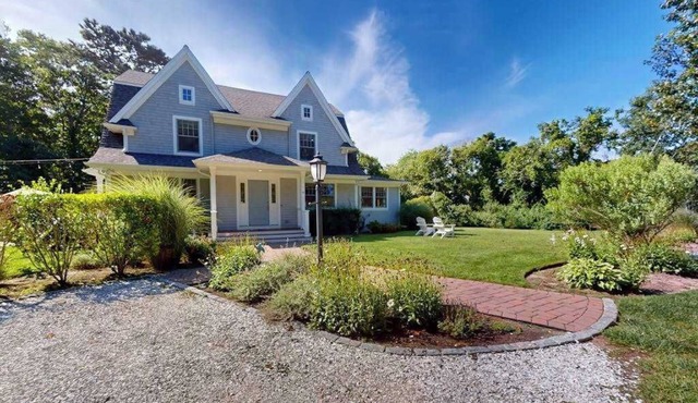 Gorgeously rebuilt Cape Cod estate with lovely grounds, walk to private beach