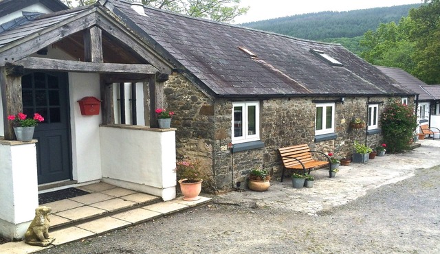 Gorlech Cottage at Ty'r Cae in the Brechfa Forest.