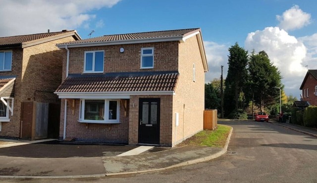 ❤Gorse House❤ modern clean, relaxing with garden.