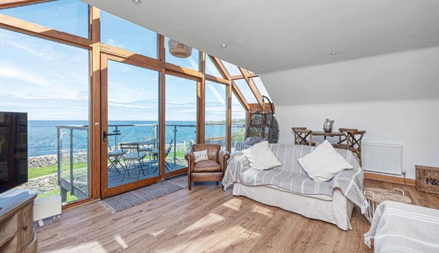 Gorwel Manaw - a cottage that sleeps 6 guests in 4 bedrooms