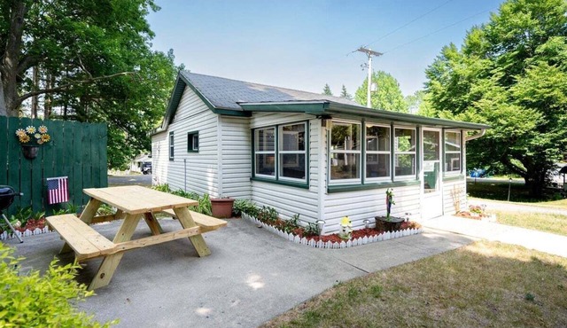 Goshorn Lake Resort Cottage #7