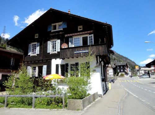 Gotthard Backpacker