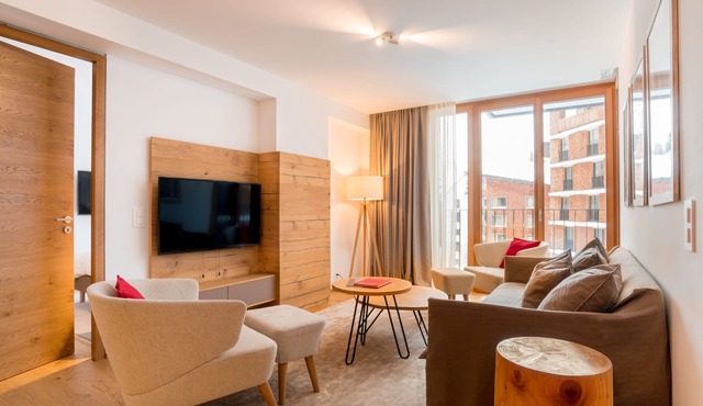 Gotthard Hotel Apartment, complete 2-bedrooms with hotel facilities