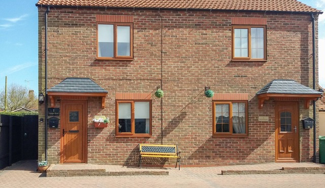 GOUGH BANK, pet friendly, with a garden in Flamborough