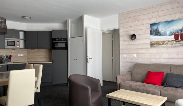 Gourette: Apartment with pool for 8 people, ideal location