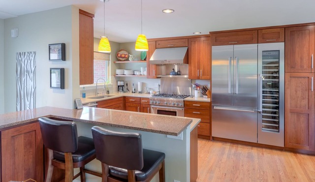 Gourmet Kitchen, Walk to Pearl St!