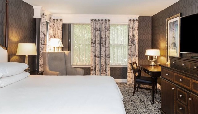 Governor Calvert King, Historic Inns, Four-Poster Bed, Dining, Steps from State House