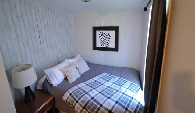 Gowen 2411 - 3BR Mid-Term Stay, All Utilities Incl